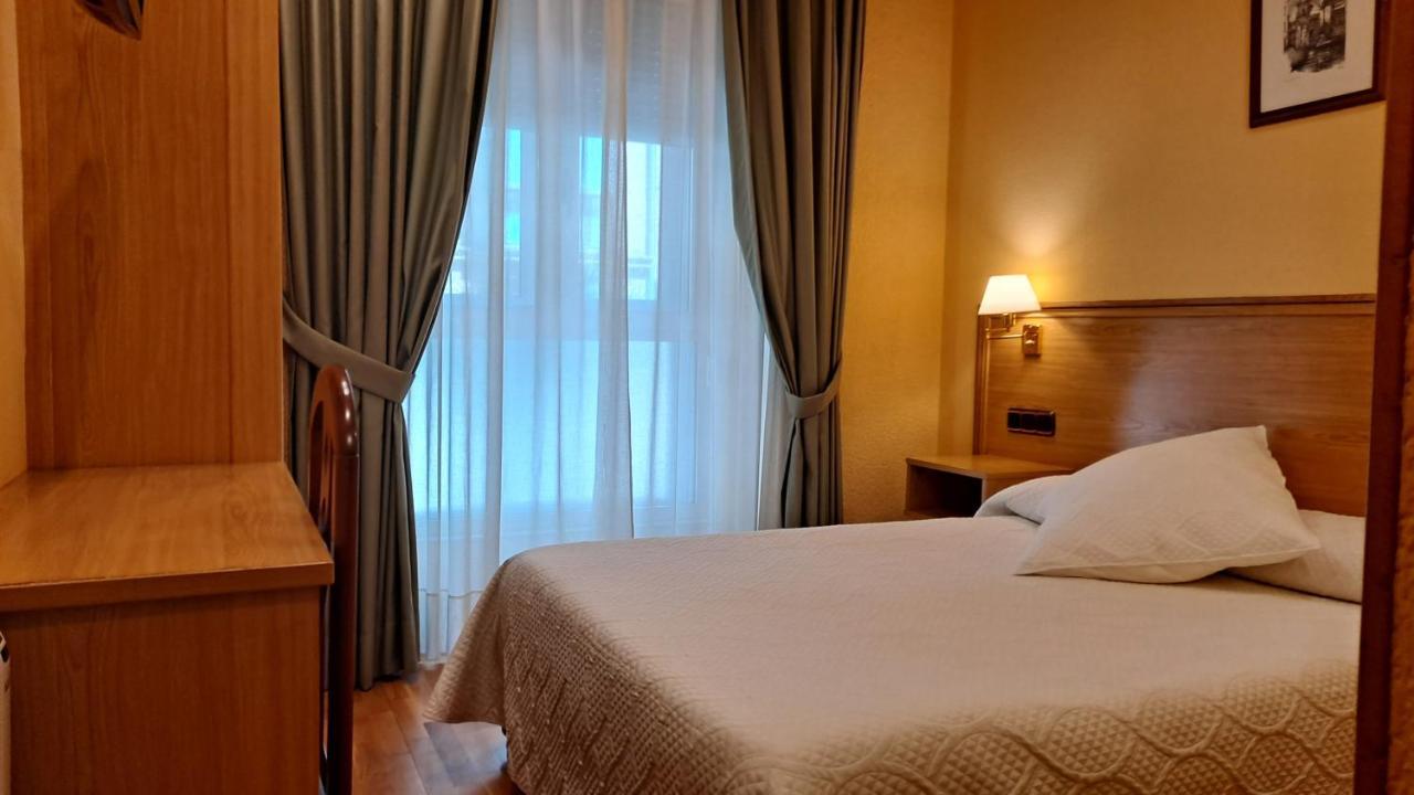 Pension La Concha San Sebastián Esterno foto