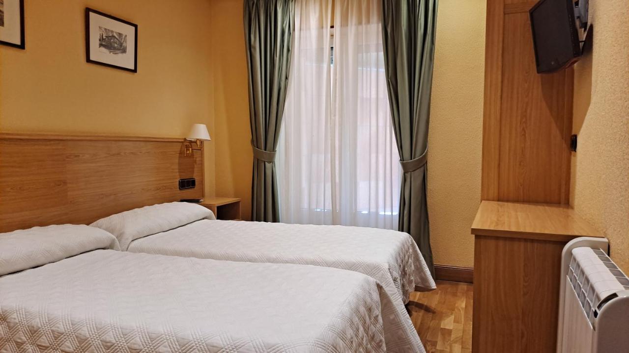 Pension La Concha San Sebastián Esterno foto