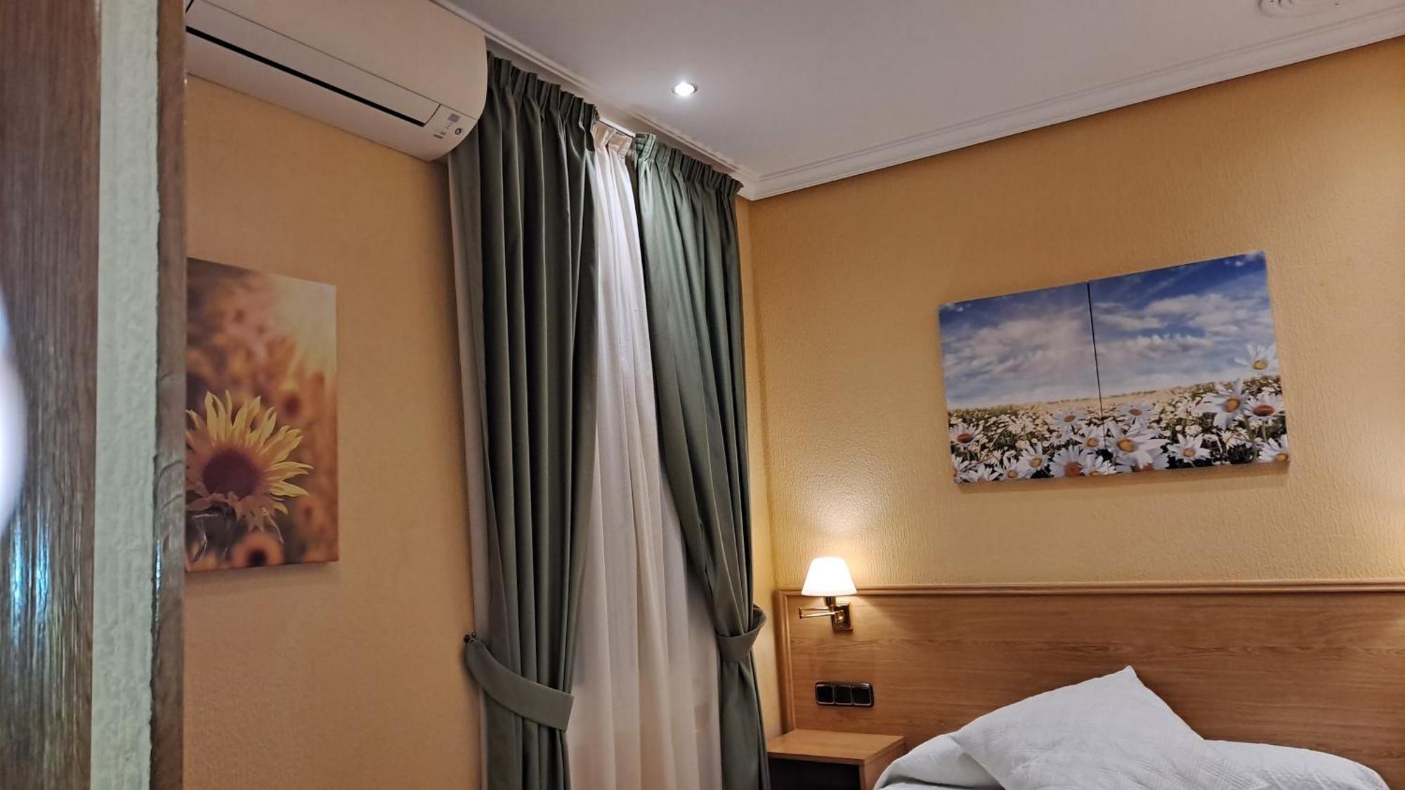 Pension La Concha San Sebastián Esterno foto